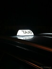 Taxi transparent strešník