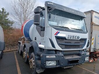 Iveco AD340 Betonmix LIEBHERR-9m3 8x4 2017