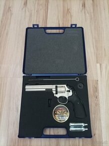 VZDUCHOVÝ REVOLVER UMAREX SMITH WESSON 686 6" 4,5MM