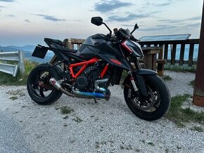 Ktm superduke 1290 r - 1