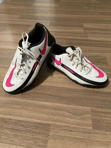 Predám turfy Nike Phantom GX