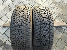 Zimné pneu 215/65 R17 Hankook 2kusy