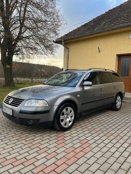 Volkswagen Passat b5.5 96kW SK ŠPZ   -// 238476km, 2x kľúč