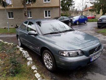 Volvo S60 benzín Manuál