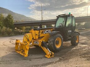 JCB 535-140 Hi-Viz - Čelný teleskopický nakladač