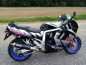 Suzuki GSX-R 1100 - 1