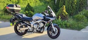 Yamaha FZ 6-S, 72 kW, r.v. 2005