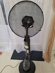 ventilátor  s rozprašovačom