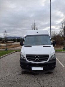 Mercedes-Benz Sprinter 211