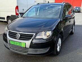 ► VW TOURAN 1,6 MPI - 75 KW- 7 MÍST, PARKO.SENZORY, NAVI◄