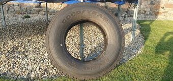 Goodyear 235/75R17,5