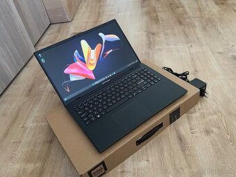 15.6"/Asus/Notebook/4GB RAM DDR5/128GB NVMe SSD/Intel HD UH