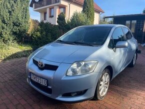 Toyota Auris 2.0 D4D - 1