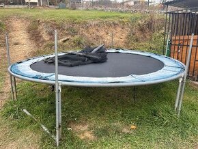 Trampolina