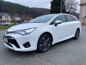 Toyota Avensis combi 2.0i Valvematic CVT