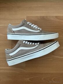 Nove Vans topanky 38.5