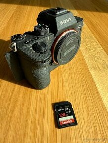 Sony a7r3 + SanDisk Extreme PRO SDXC UHS-II 128 G +2 baterie