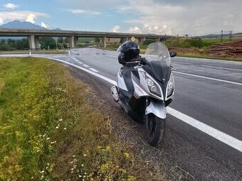 Kymco downtown 300i