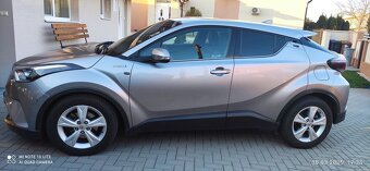 Toyota CHR 1.8 HYBRID EXECUTIV - 1