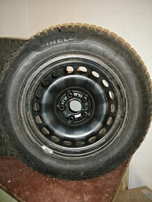 Zimné pneumatiky a plechové disky 215/60 R16 - 1