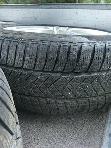 BMW X5, 275/45 R20 zimné RFT - 1