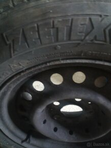 Predám zimné pneumatiky zeetex205/65R15 - 1