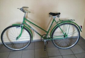 Predám retro ruský bicykel zelenej farby. Cena 80,- €.