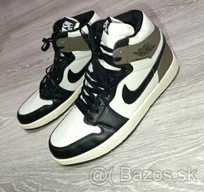 Nike Air Jordan - 1