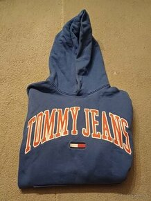 Tommy Hilfiger modrá