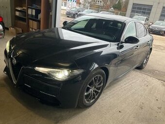 Alfa Romeo Giulia 2.2D 132kw,Manuál,70tis km