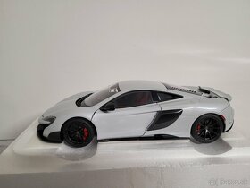 Model 1:18 McLaren 675 LT  Autoart