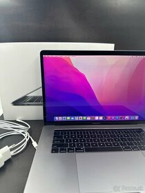  Apple MacBook Pro (15-inch, 2017) - 16GB / 500GB / i7  - 1