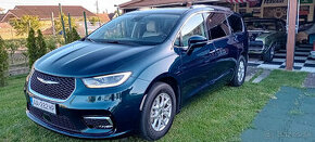 Chrysler pacifica