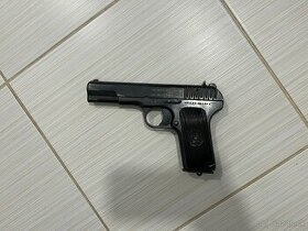 Tokarev TT33 - 1