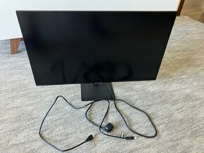 32" Smart Monitor 4K Samsung M7 - super stav + HDMI kabel - 1