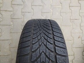 Zimné pneu Dunlop SP WinterSport 4D 225/50 R17 XL