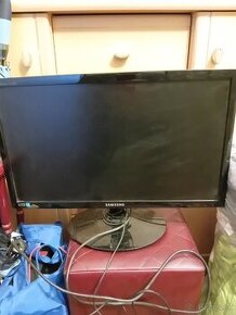 LED MONITOR