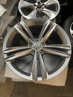 vw tiguan 5n r19 sebring original 5x112 5NN601025R