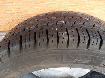 michelin agilis 215/60R17C - 1