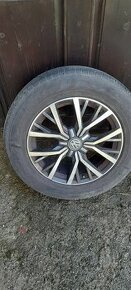 Pirelli 215/65 R17 99V