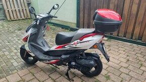 Skúter Kymco 50 Bet/Win