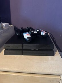 Playstation 4 - 1