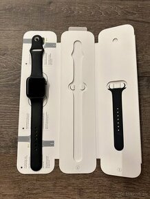 Hodinky Apple Watch 4, 40 mm - 1