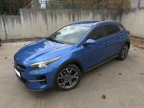 KIA Xceed 1.6 CRDi 136k Gold A/T, LED,NAVI