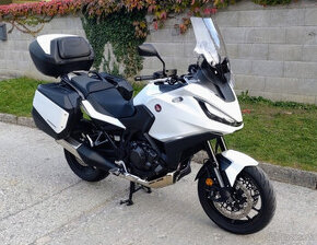 Prednám Honda NT1100 - TOP stav