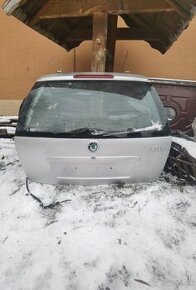 Predám zadnú kapota škoda octavia1