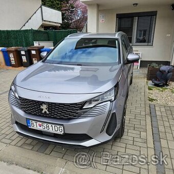 Peugeot 5008 1.5BlueHdi AT8, v zaruke + Allure pack