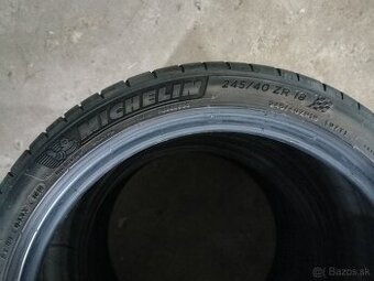 Pneu MICHELIN 245/40R18