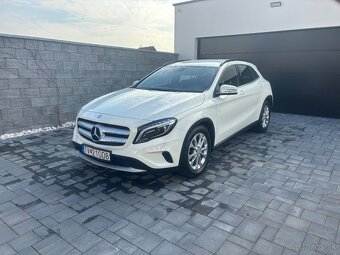 Mercedes Benz GLA 200d