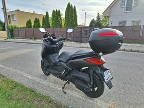 Yamaha x-max 125